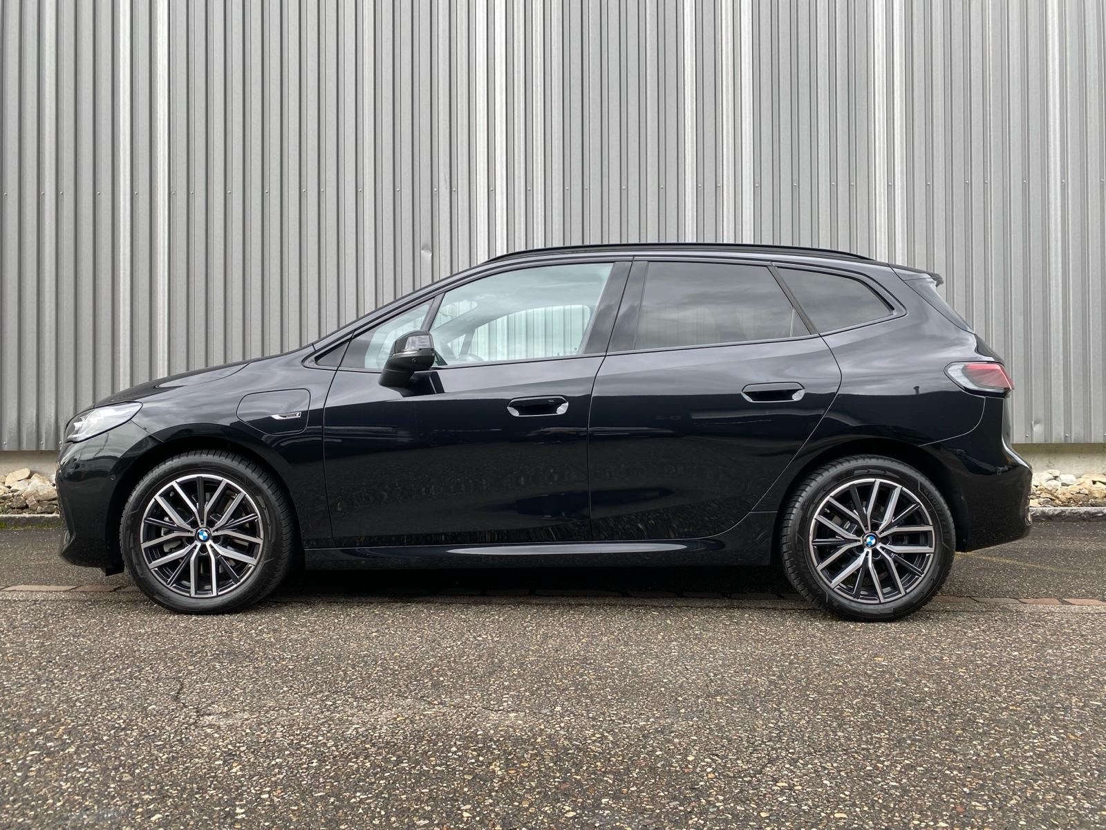 BMW 230e xDrive Active Tourer M Sport-image-2