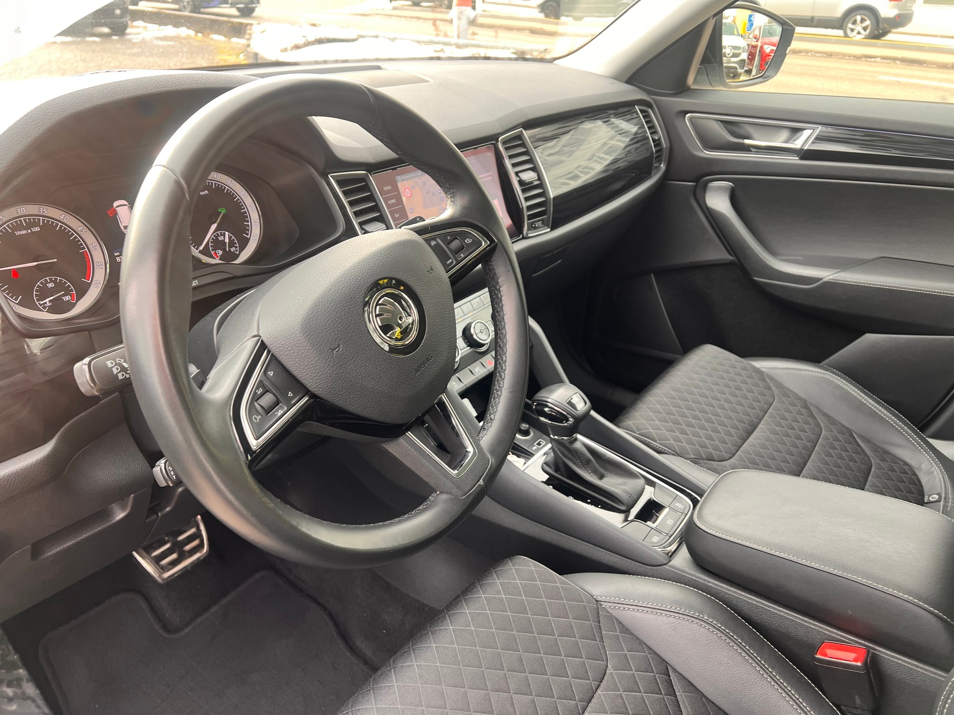 SKODA Kodiaq 2.0 TDI CR Style 4x4 DSG-image-12