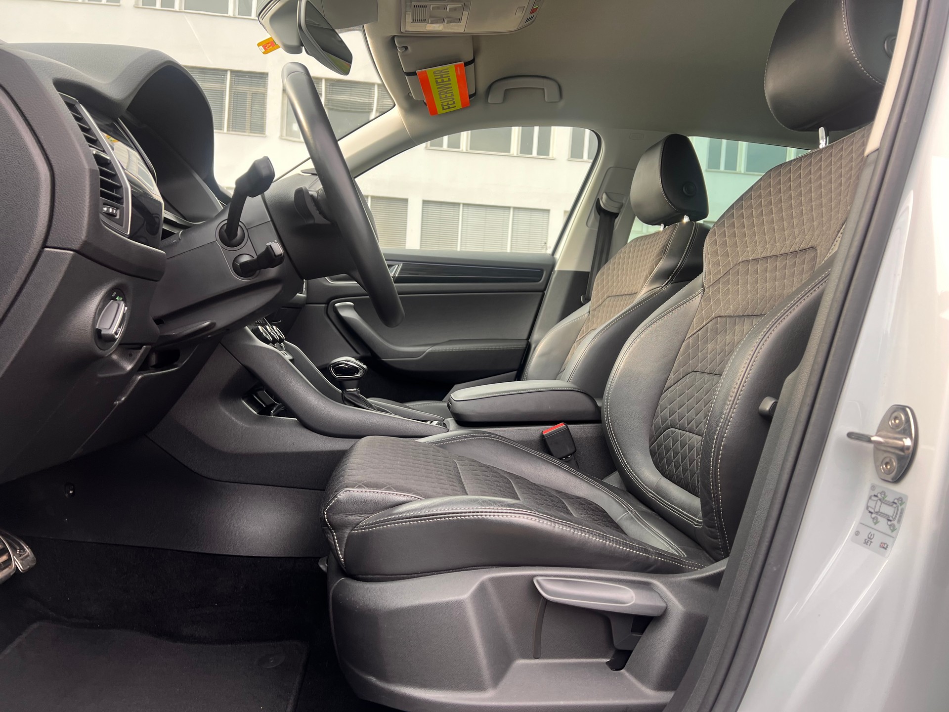 SKODA Kodiaq 2.0 TDI CR Style 4x4 DSG-image-9