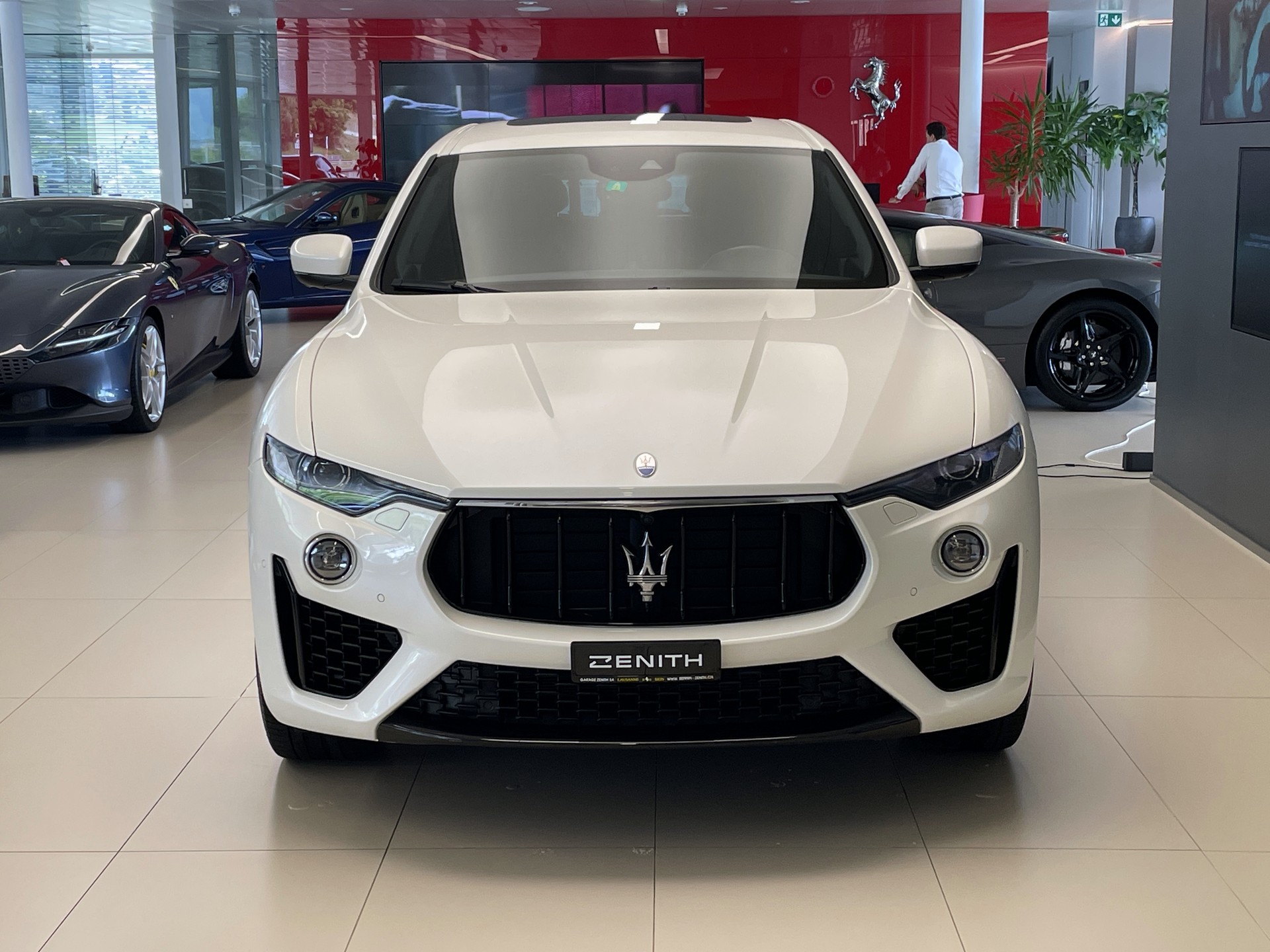 MASERATI Levante S 3.0V6 GranSport Automatica-image-1