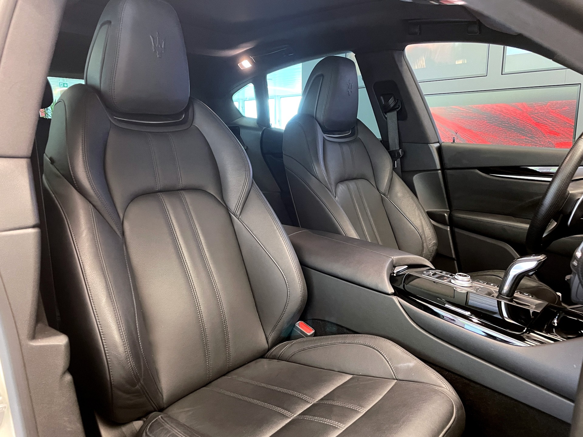 MASERATI Levante S 3.0V6 GranSport Automatica-image-12