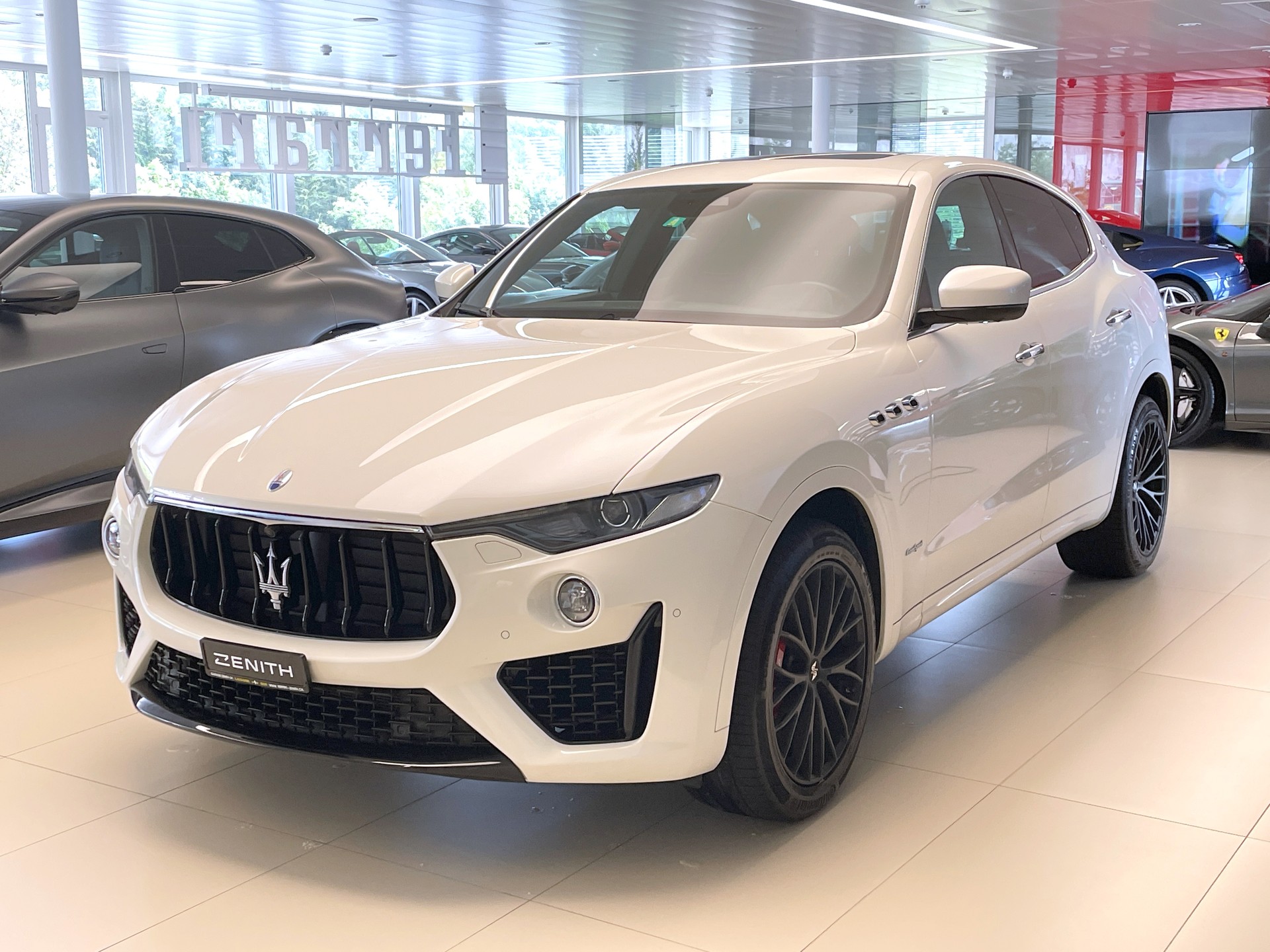 MASERATI Levante S 3.0V6 GranSport Automatica-image-0