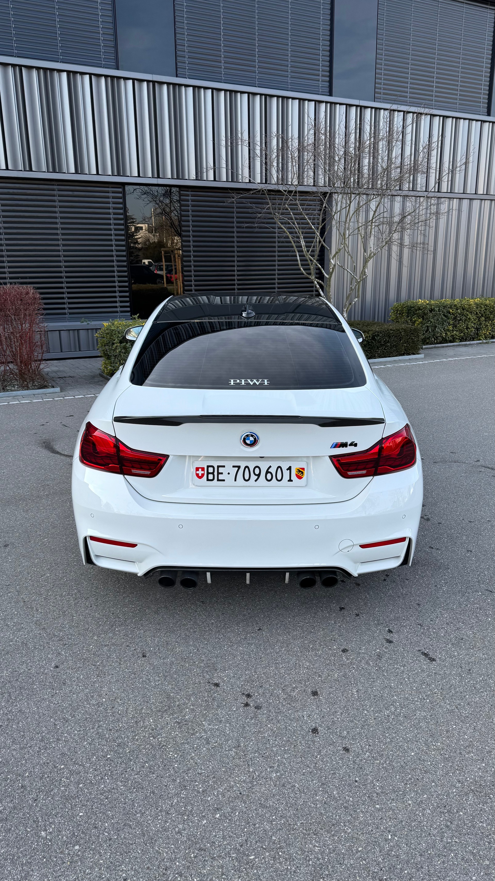BMW M4 Coupé DKG-image-3