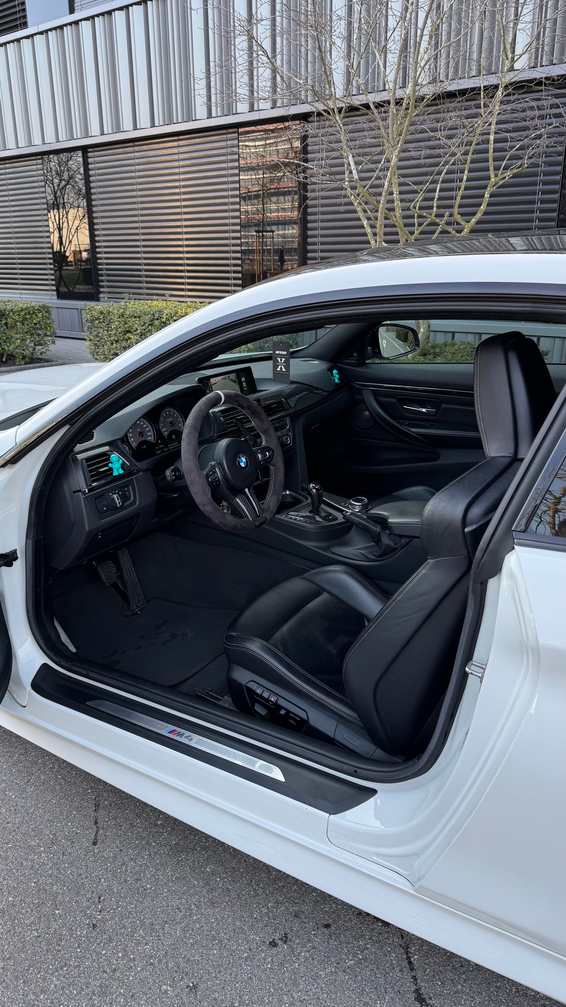 BMW M4 Coupé DKG-image-4