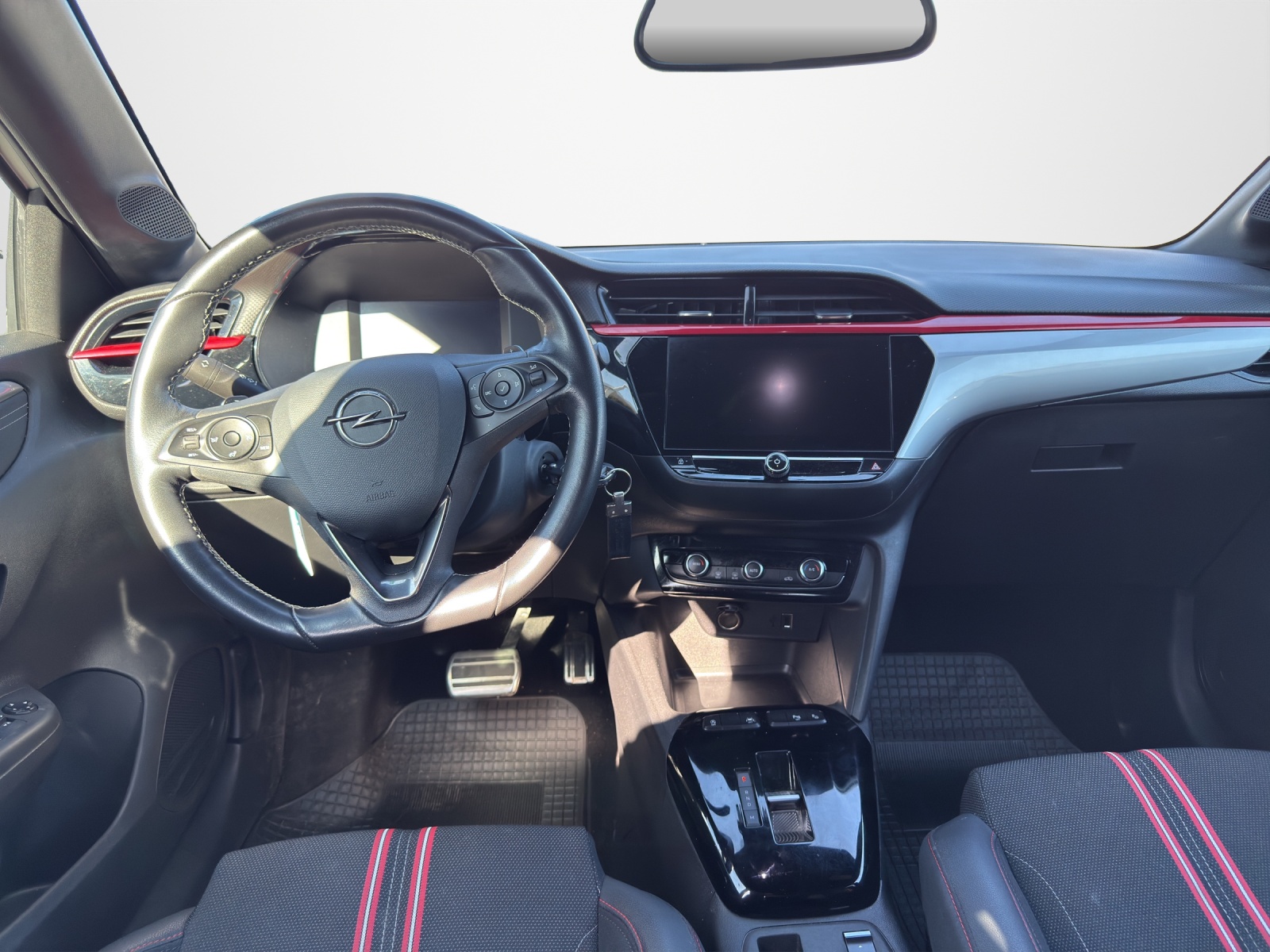 OPEL Corsa 1.2 T 130 GS Line-image-11