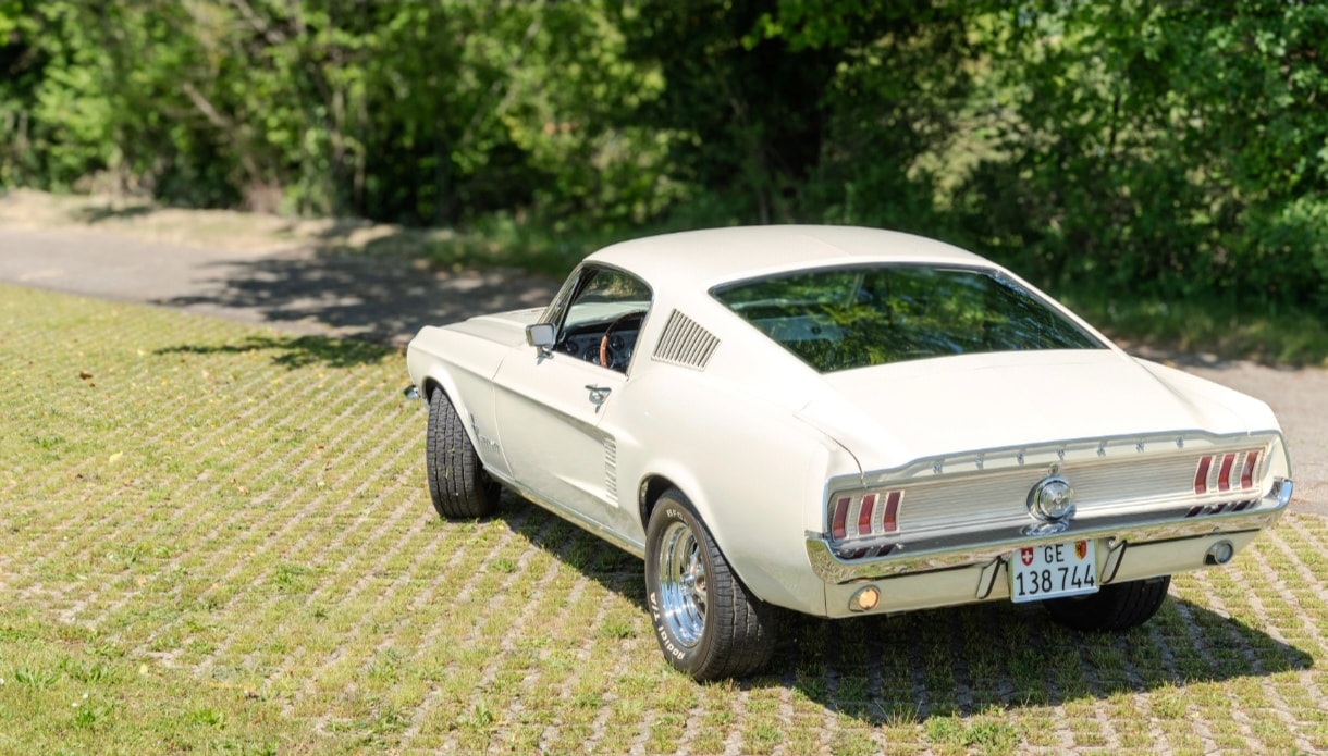 FORD Fastback-image-6