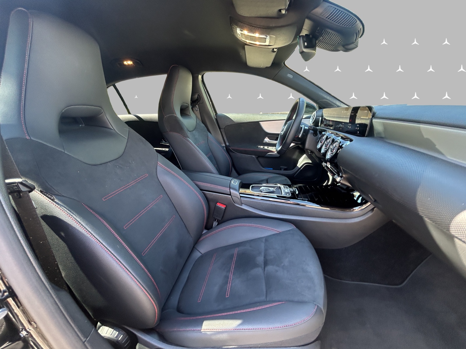 MERCEDES-BENZ A 180 7G-DCT-image-11