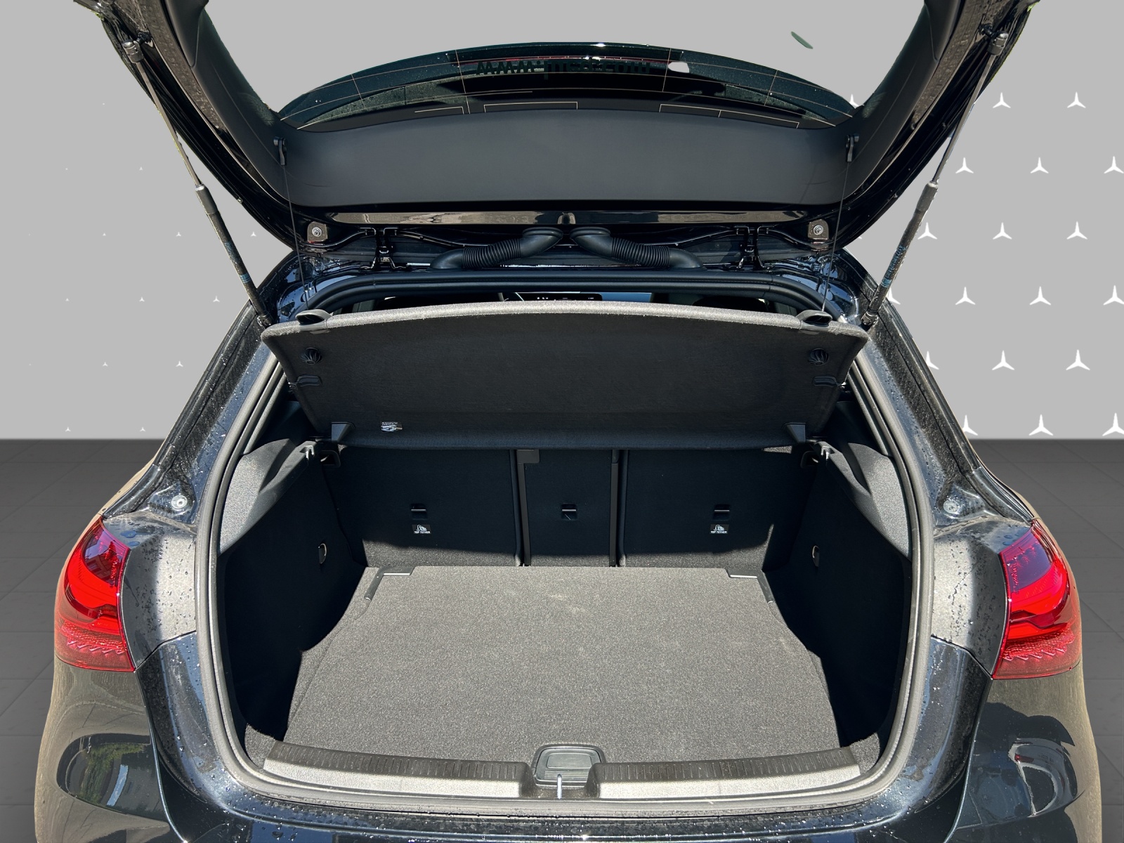 MERCEDES-BENZ A 180 7G-DCT-image-7