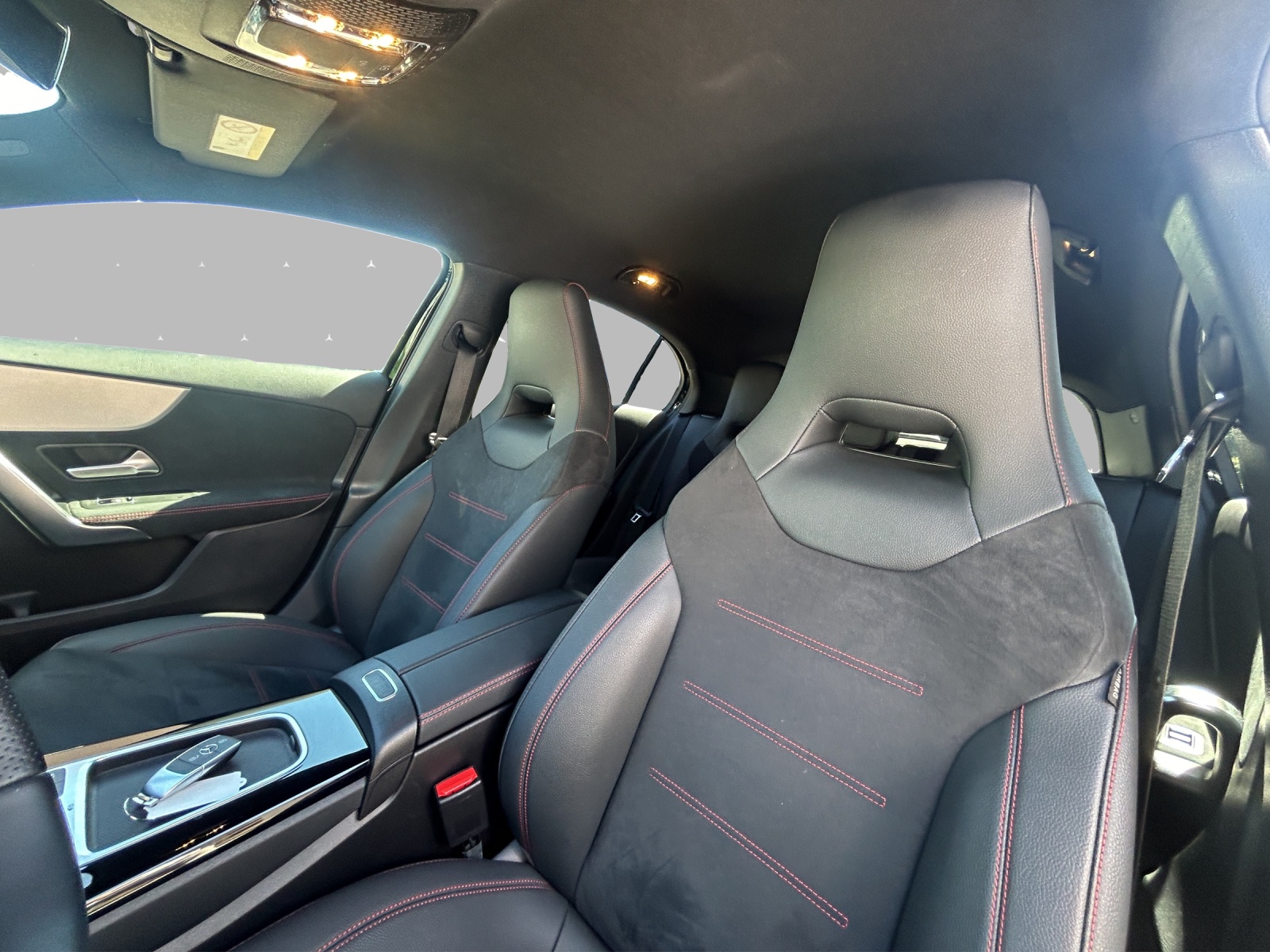 MERCEDES-BENZ A 180 7G-DCT-image-9