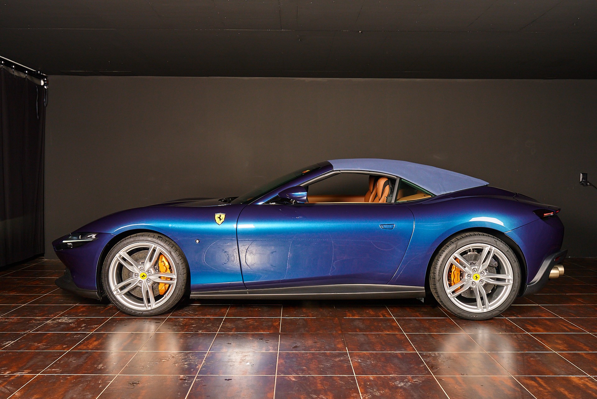 FERRARI Roma 3.9 V8 T-image-2