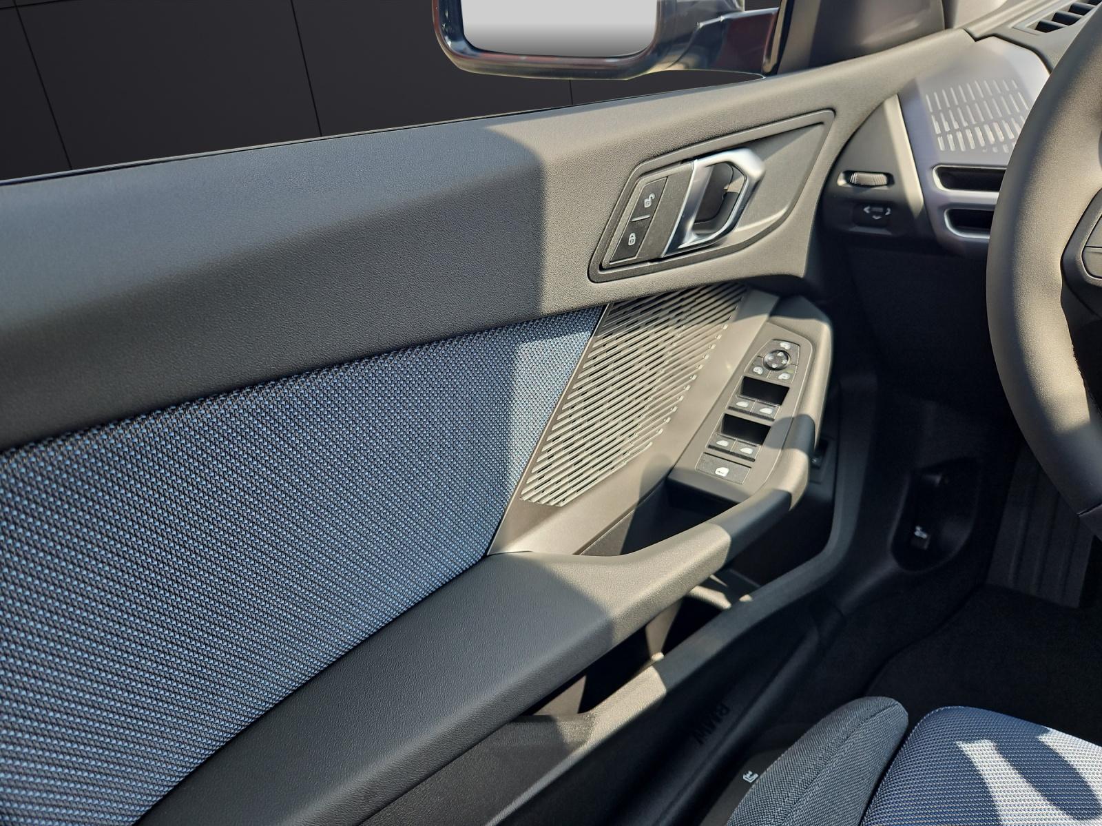 BMW 116-image-14