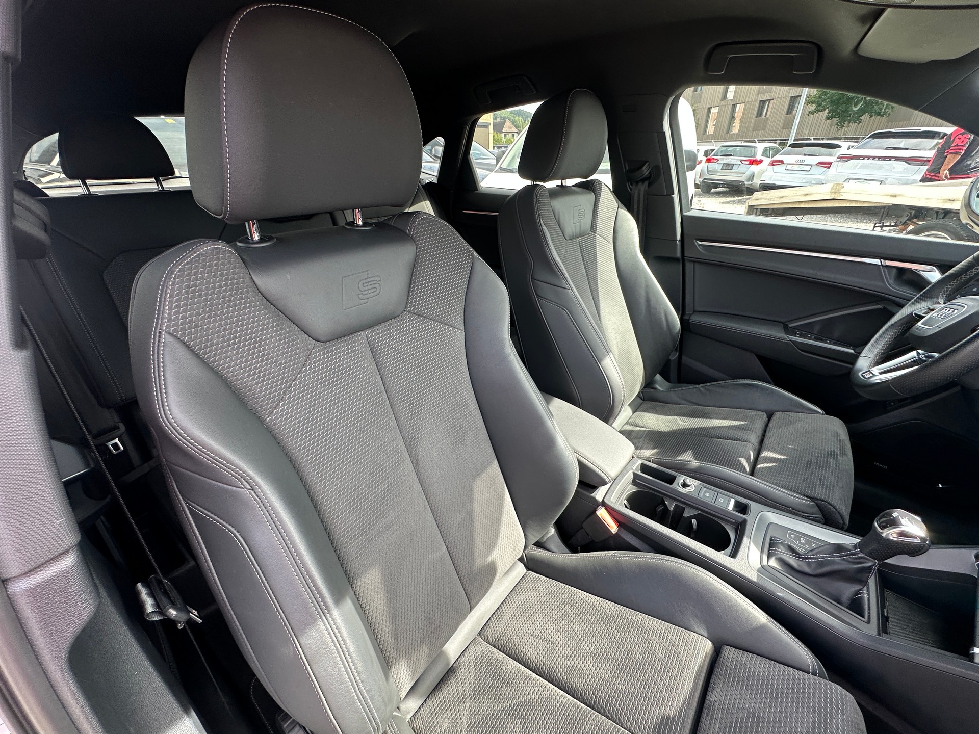 AUDI Q3 Sportback 35 TFSI S line Attraction S-tronic-image-23