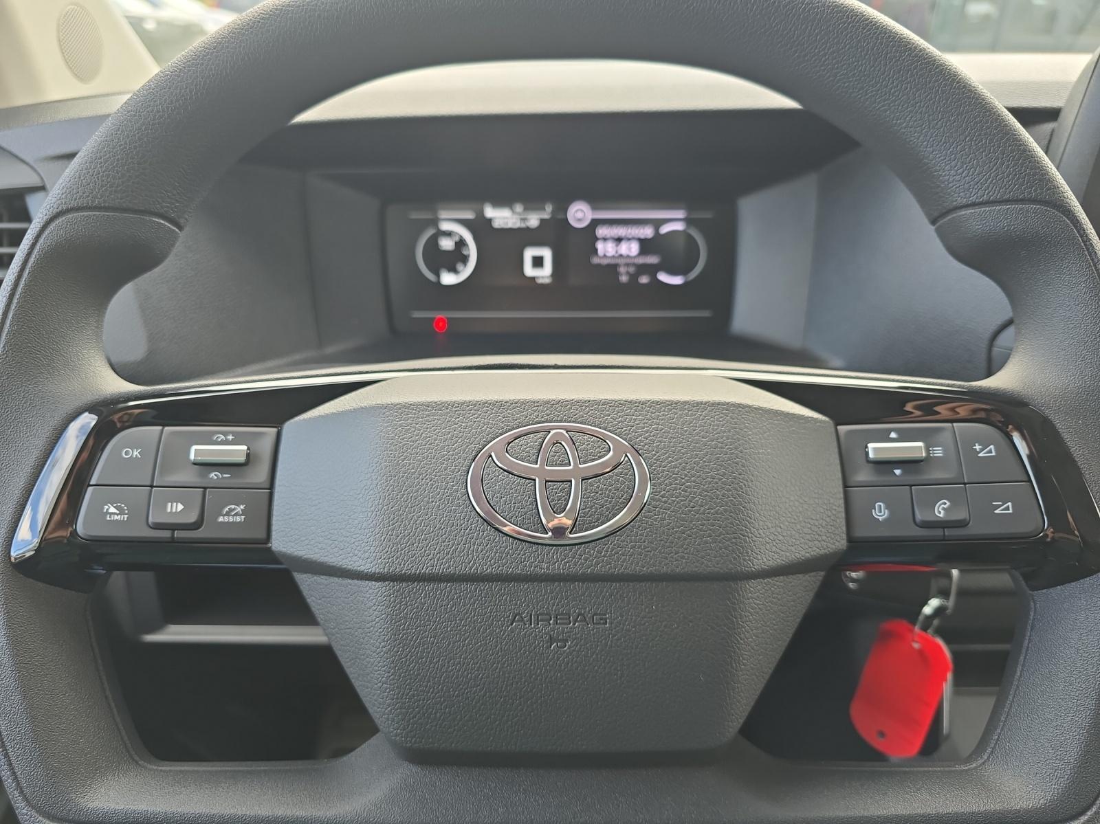 TOYOTA PROACE Van L1 2.0 D Active-image-13