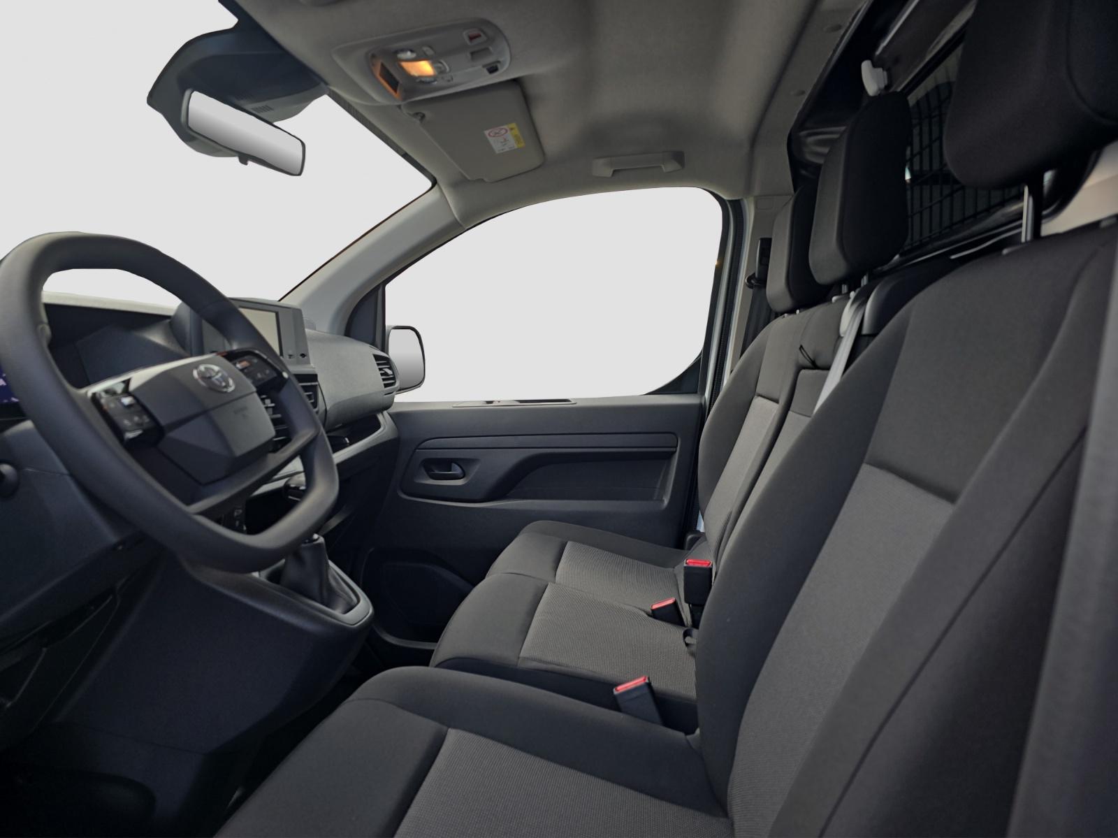 TOYOTA PROACE Van L1 2.0 D Active-image-9