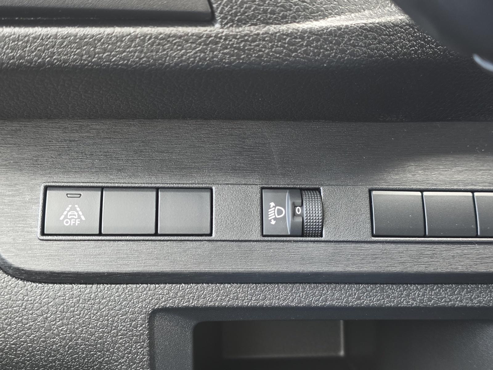 TOYOTA PROACE Van L1 2.0 D Active-image-18