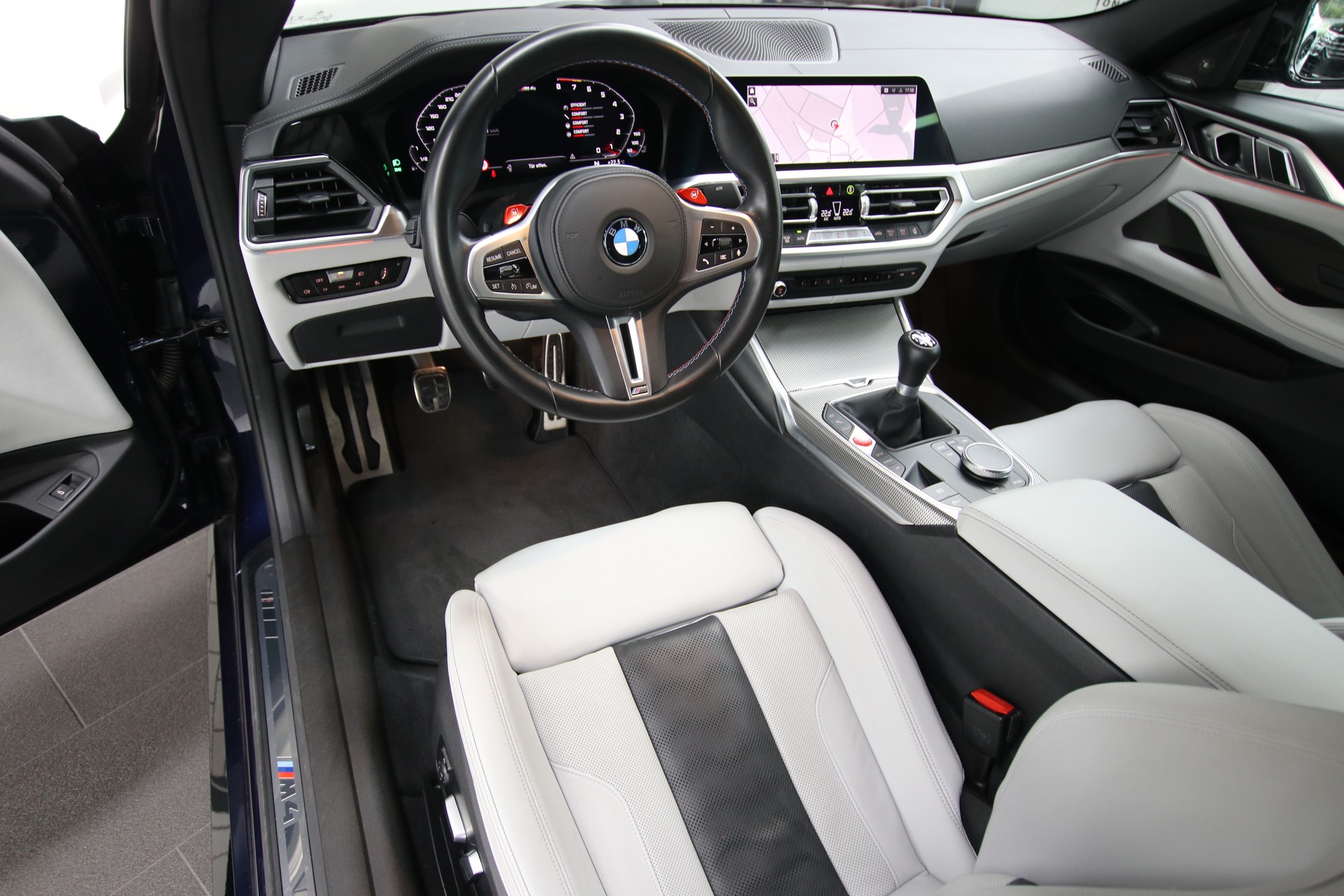 BMW M4 Coupé-image-9
