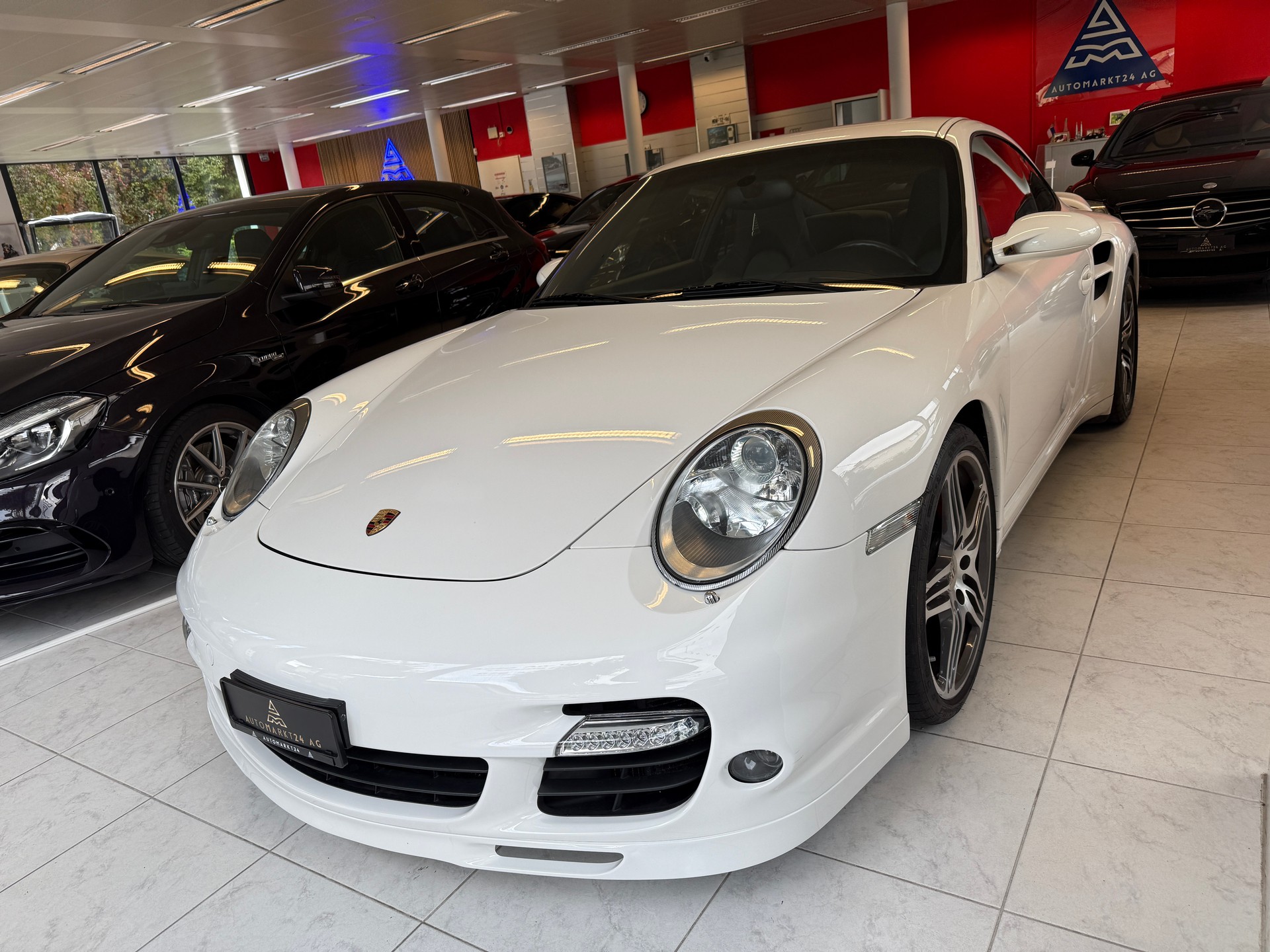 PORSCHE 911 Turbo-image-2