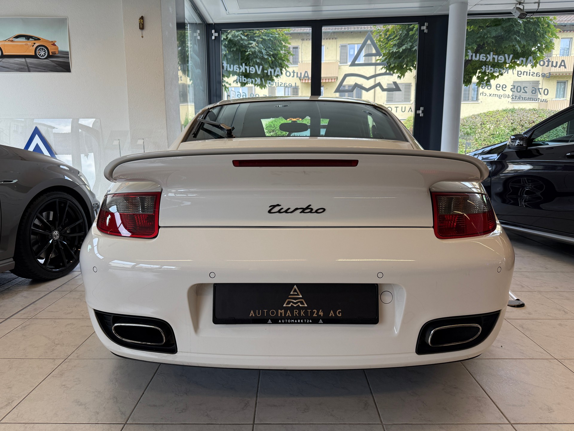 PORSCHE 911 Turbo-image-14