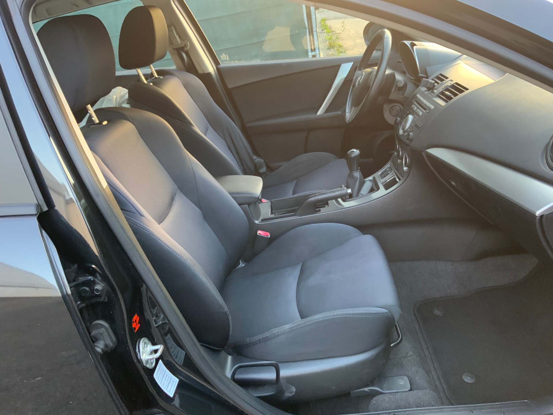 MAZDA 3 2.2 16V CD Sport-image-8