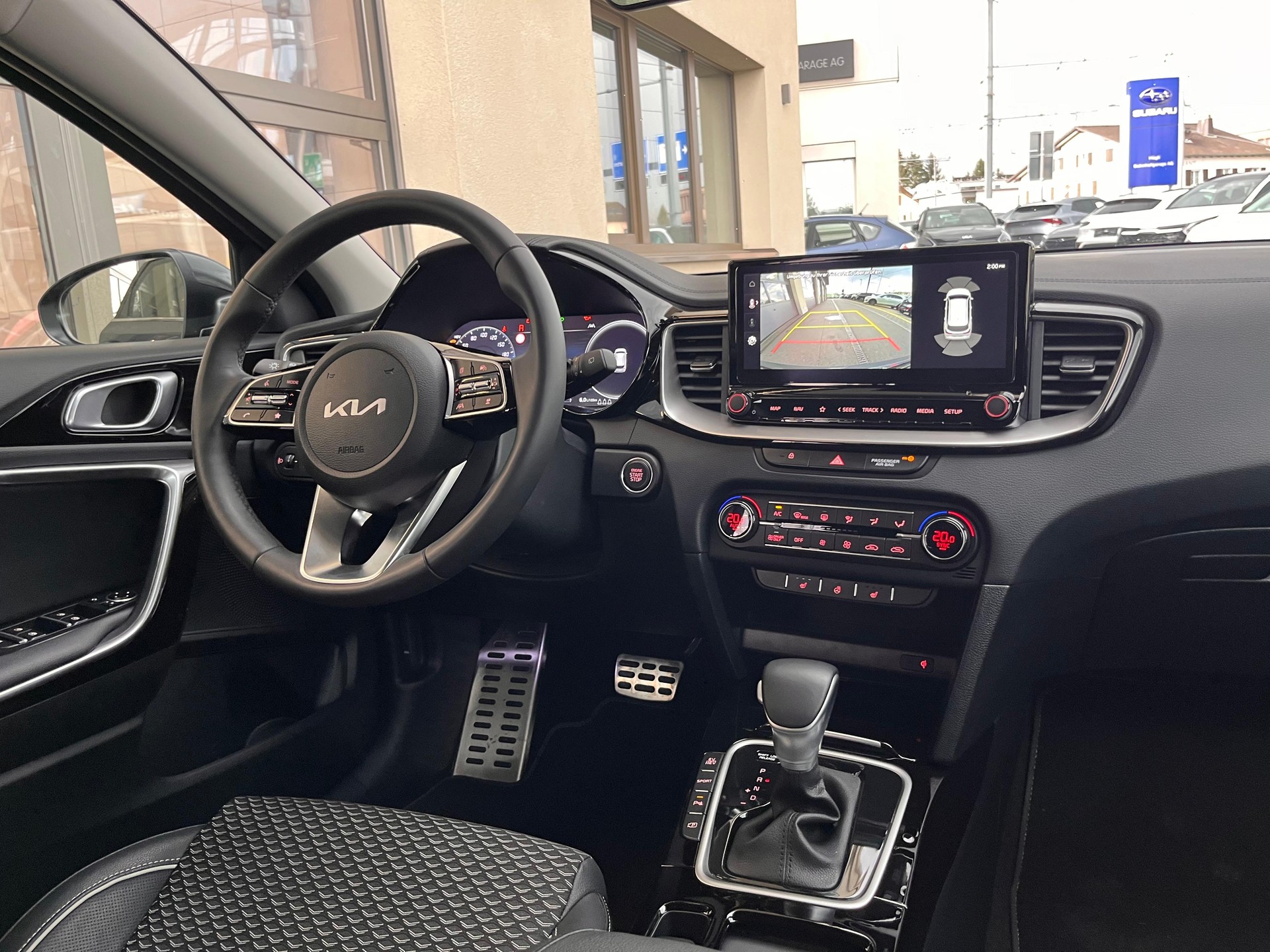 KIA Ceed SW 1.6 GDi Plug-in Hybrid Style-image-13