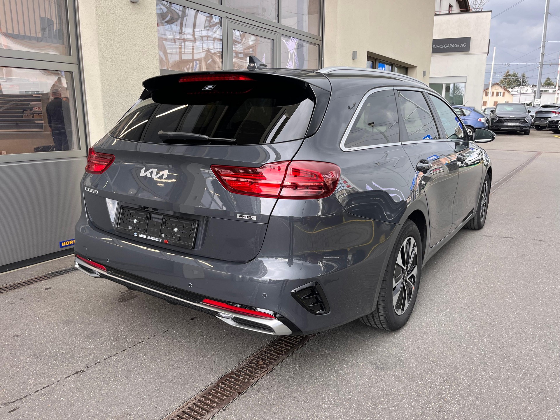 KIA Ceed SW 1.6 GDi Plug-in Hybrid Style-image-6