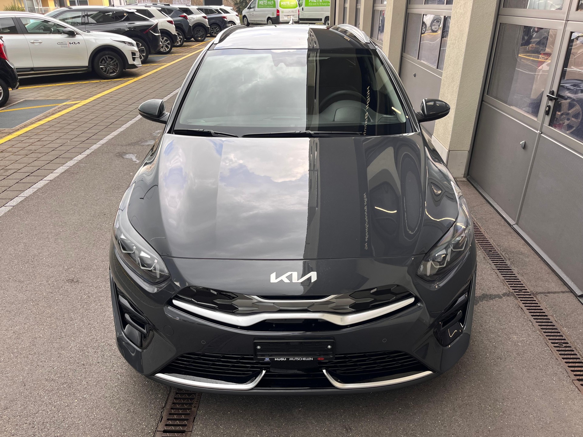KIA Ceed SW 1.6 GDi Plug-in Hybrid Style-image-2
