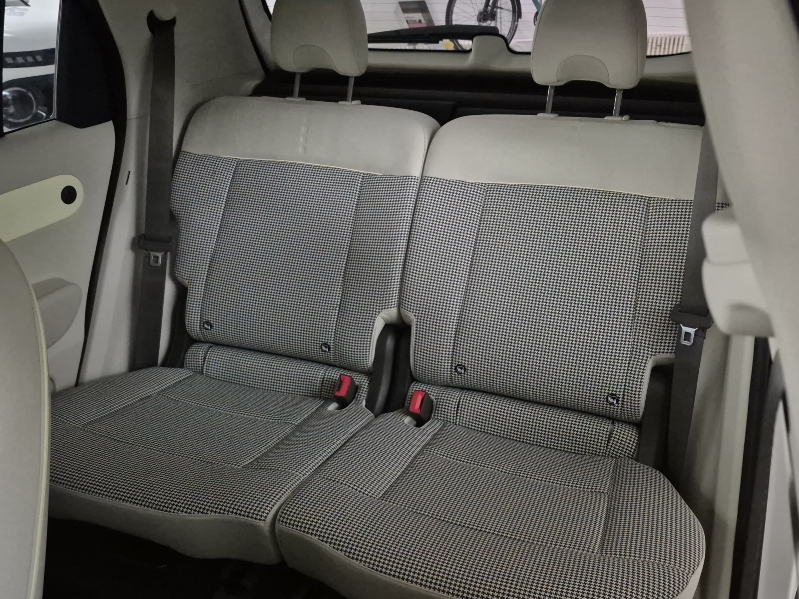 HYUNDAI Inster Electric Amplia Interior Beige-image-6