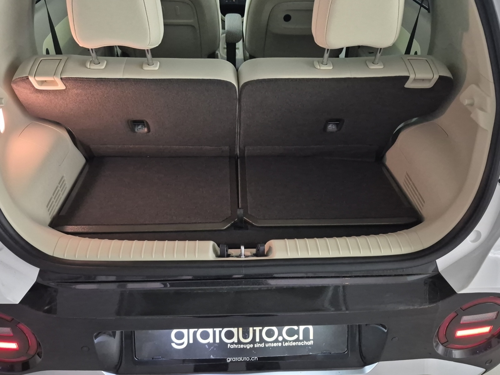 HYUNDAI Inster Electric Amplia Interior Beige-image-9