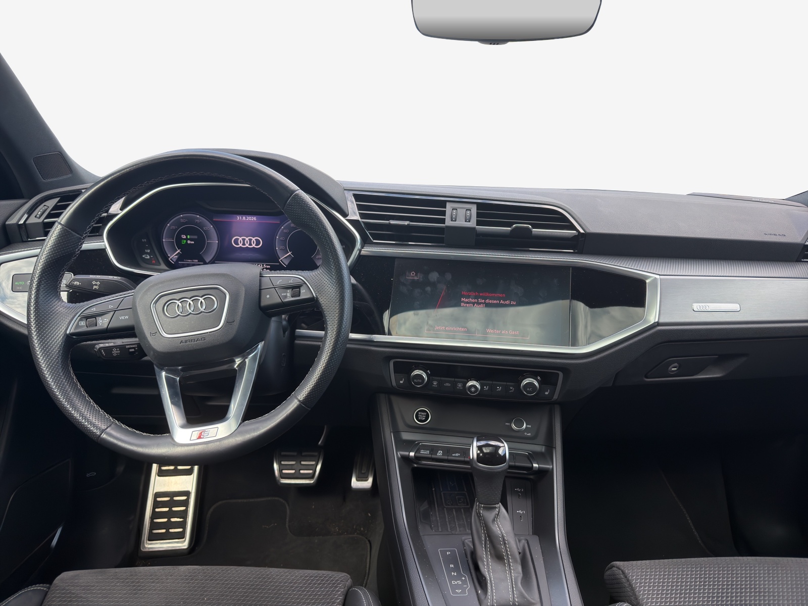 AUDI Q3 Sportback 45 TFSI e S line S-tronic-image-8
