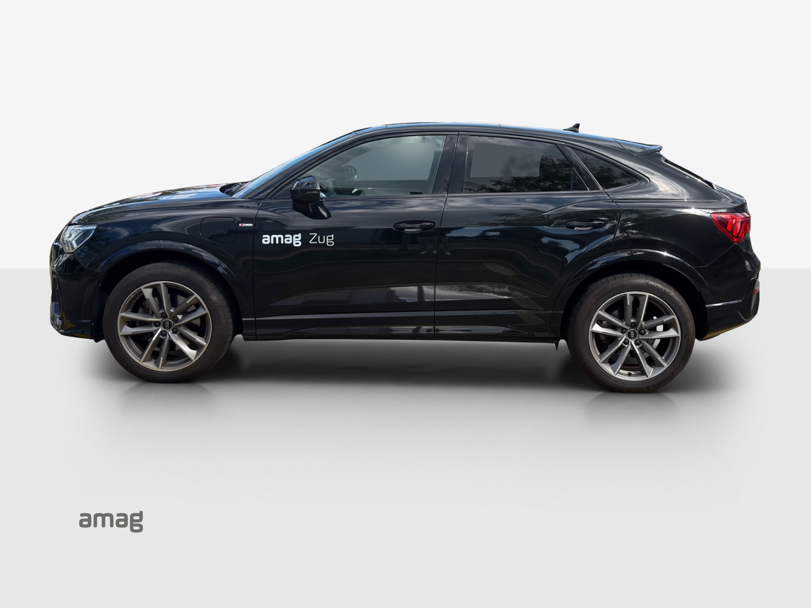 AUDI Q3 Sportback 45 TFSI e S line S-tronic-image-1