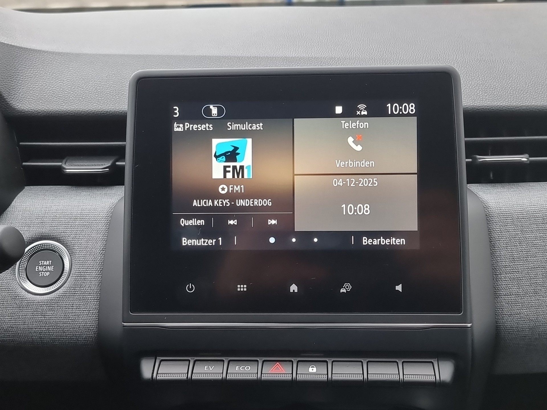 MITSUBISHI Colt 1.6 HEV Invite+-image-6