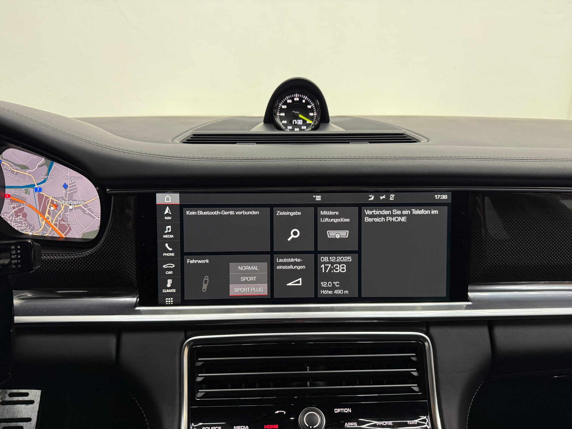 PORSCHE Panamera 4 E-Hybrid PDK-image-15