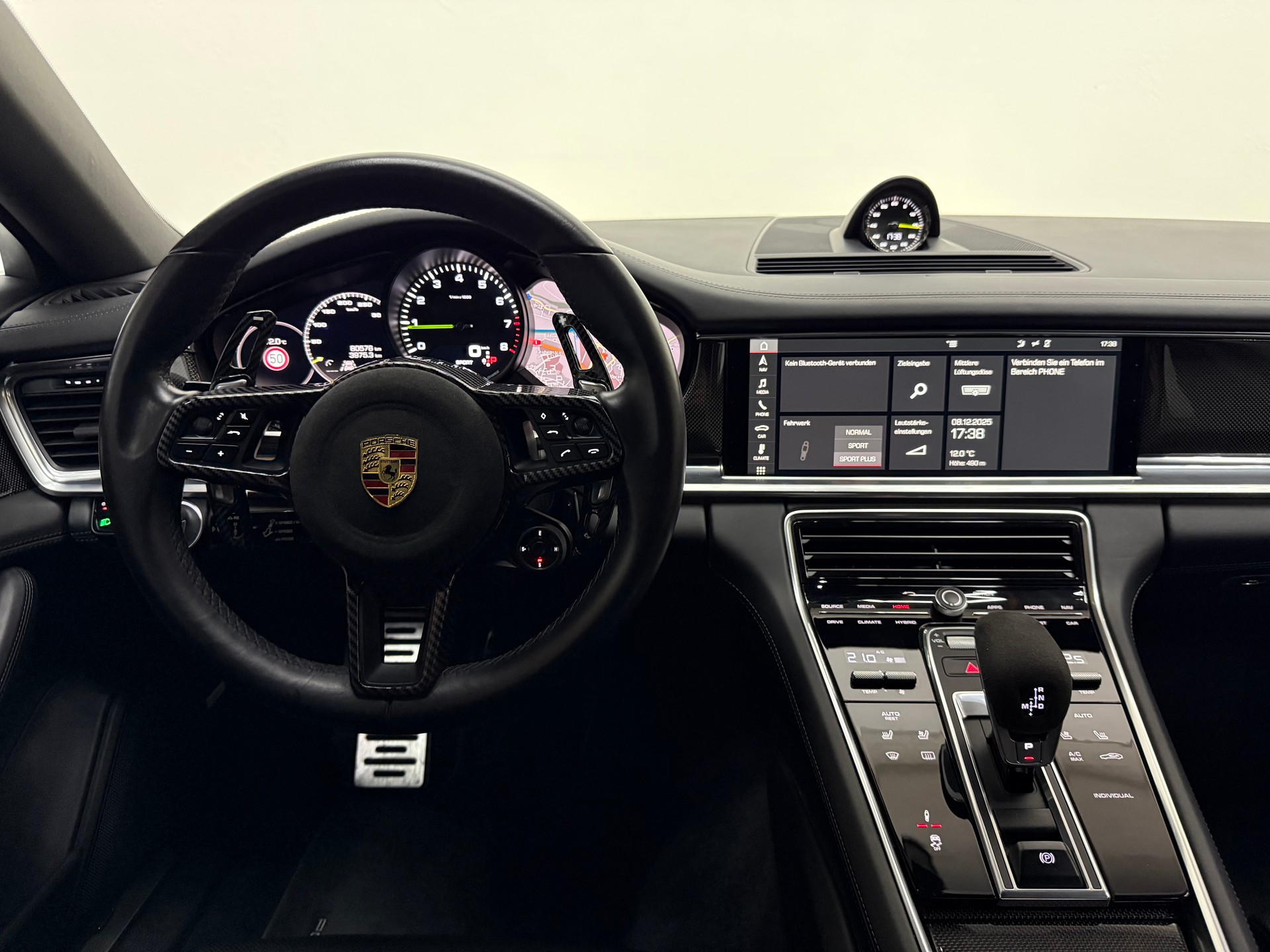 PORSCHE Panamera 4 E-Hybrid PDK-image-14