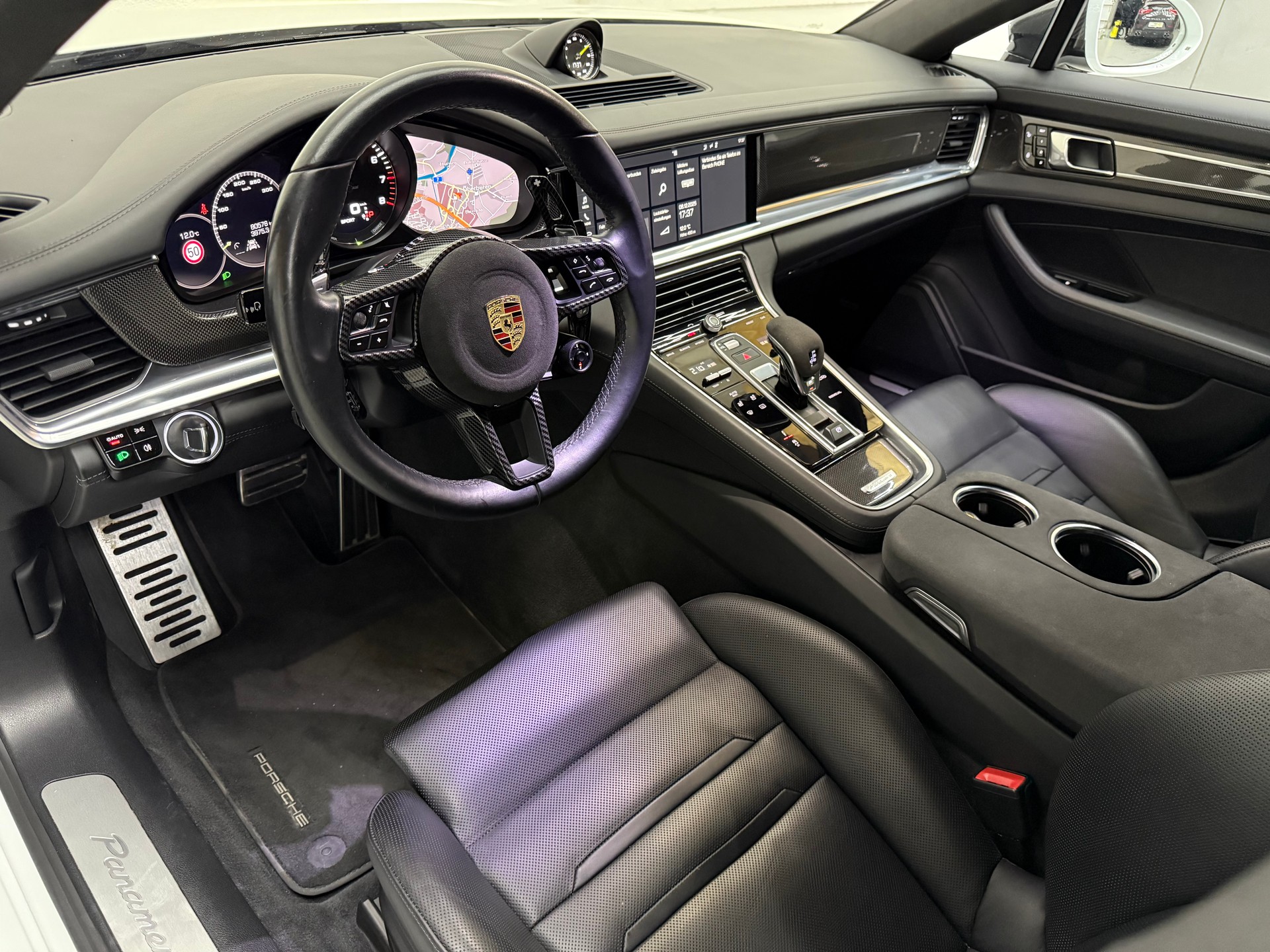 PORSCHE Panamera 4 E-Hybrid PDK-image-10
