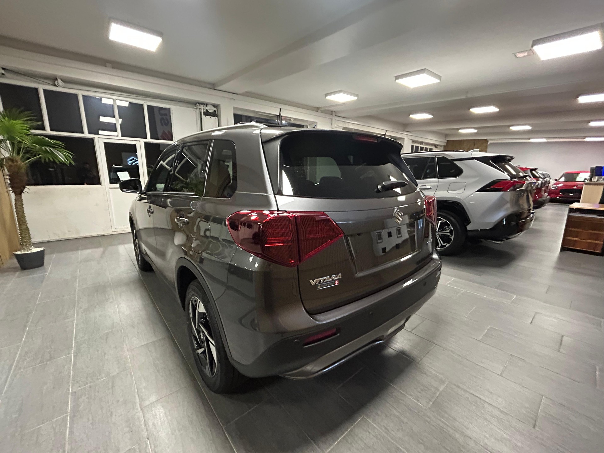 SUZUKI Vitara 1.4 T Compact Top Hybrid 4x4 4 ROUES HIVER OFFERT-image-6