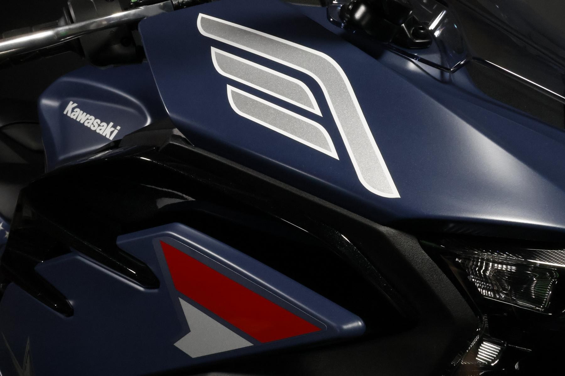 KAWASAKI Ninja 500 SE *Avenger*-image-4