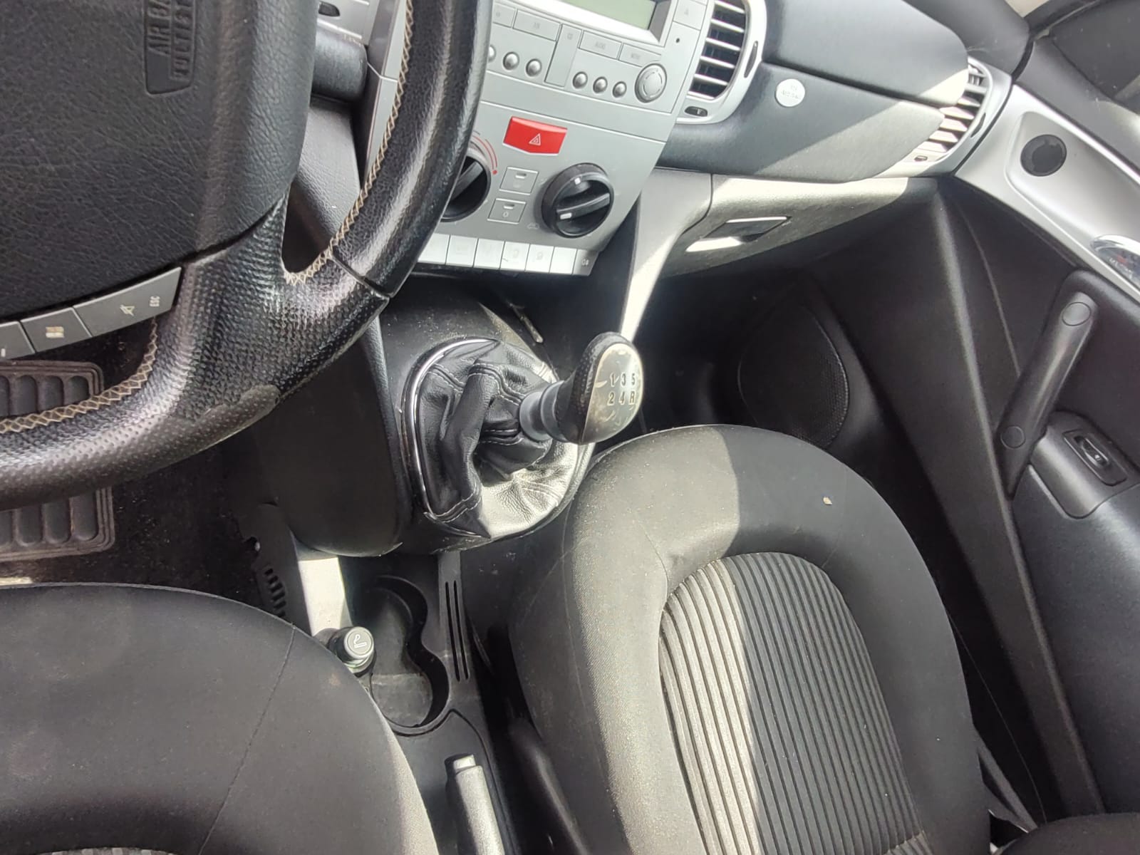 LANCIA Ypsilon 1.4 Argento-image-6