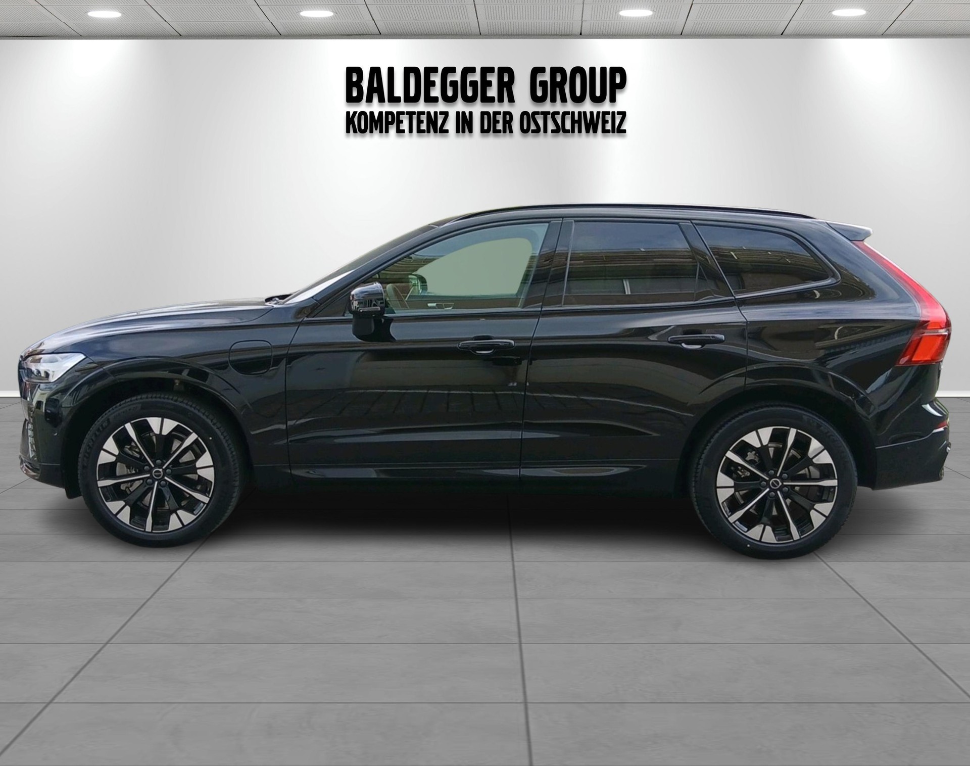 VOLVO XC60 2.0 T6 TE Ultra Dark eAWD-image-8