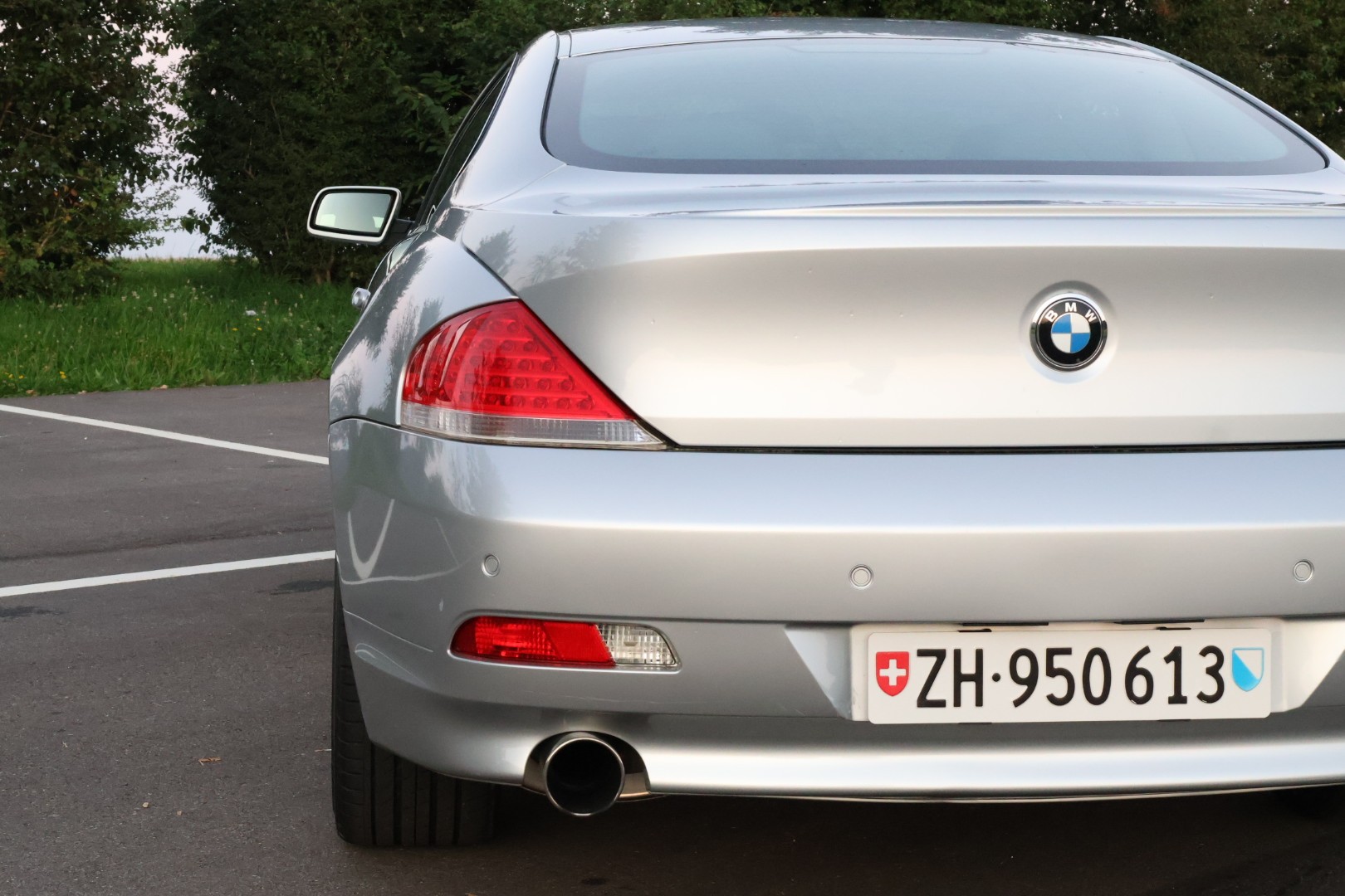 BMW 630i-image-8