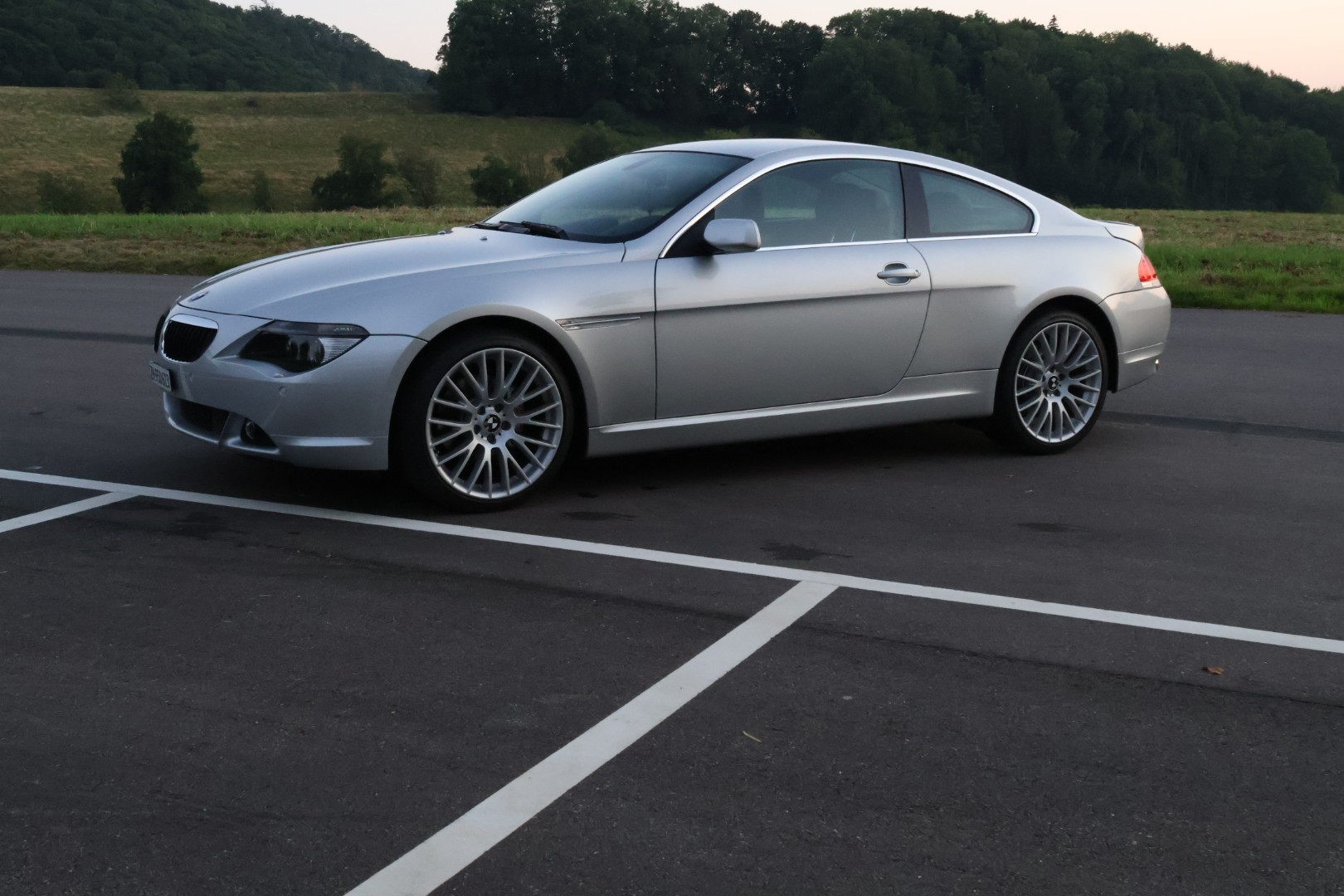 BMW 630i-image-2