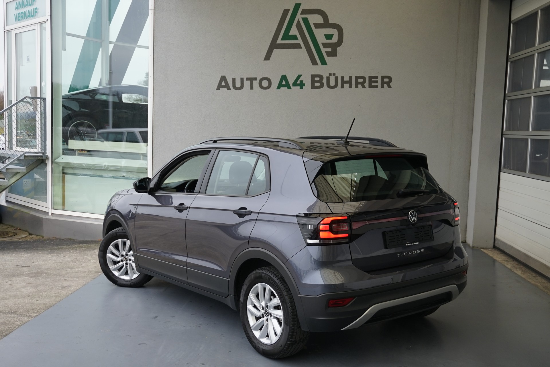 VW T-Cross 1.0 Life Limited DSG Automat 110PS-image-7