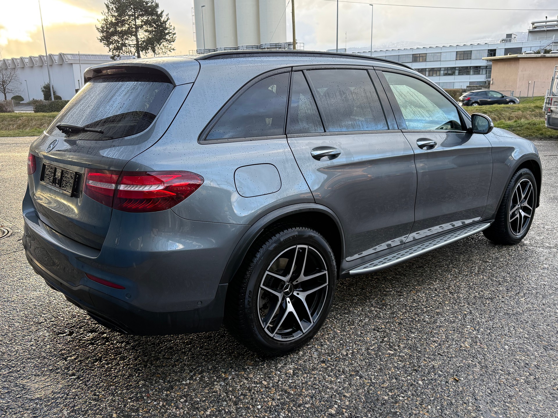 MERCEDES-BENZ GLC 43 AMG 4Matic 9G-Tronic-image-4