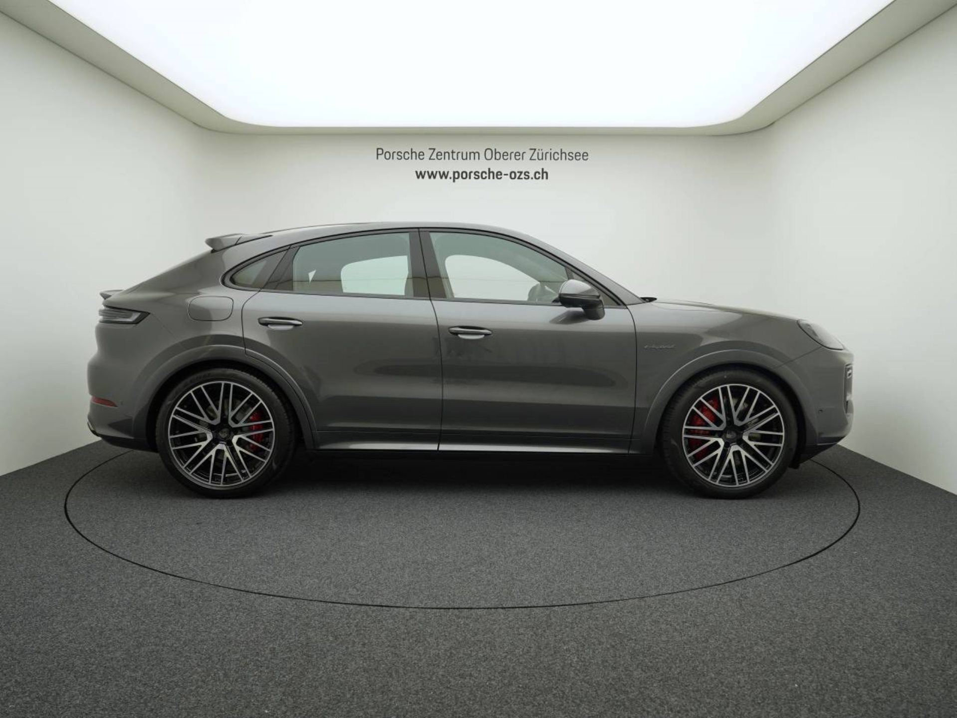 PORSCHE Cayenne Turbo E-Hybrid Coupé-image-7