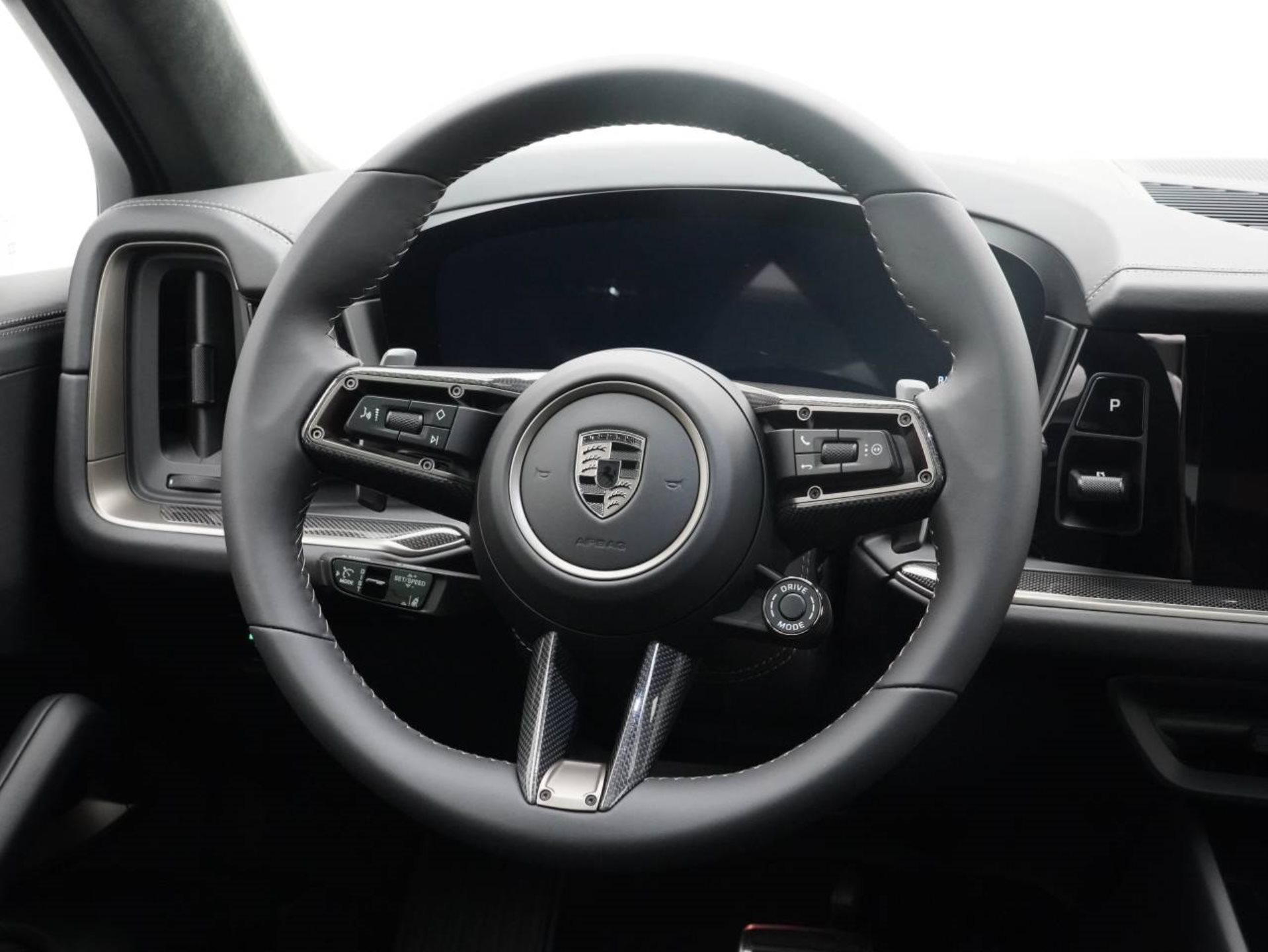 PORSCHE Cayenne Turbo E-Hybrid Coupé-image-20