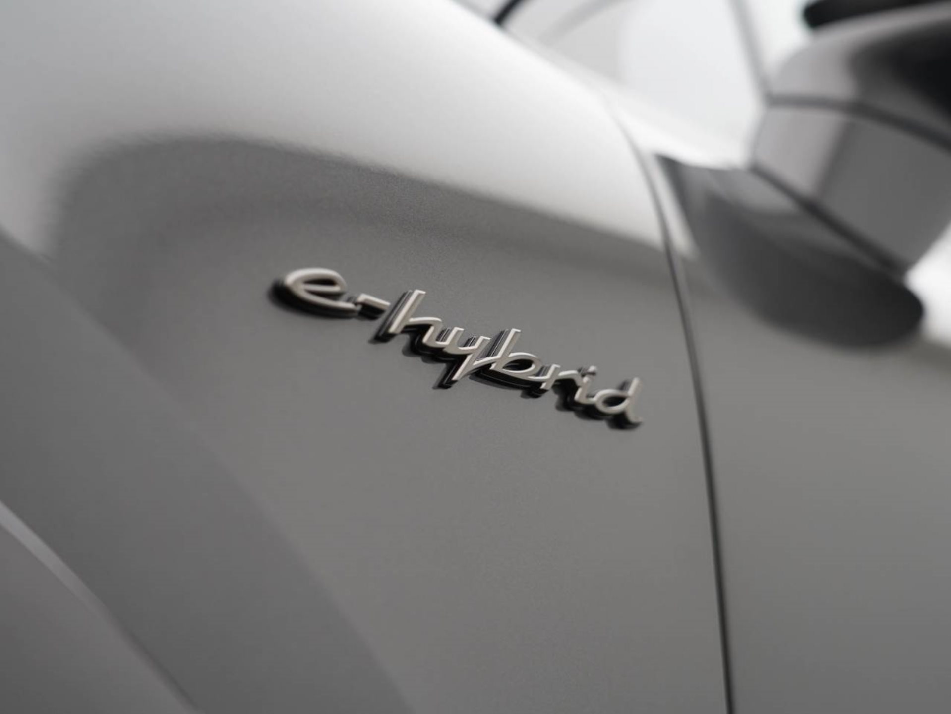 PORSCHE Cayenne Turbo E-Hybrid Coupé-image-15