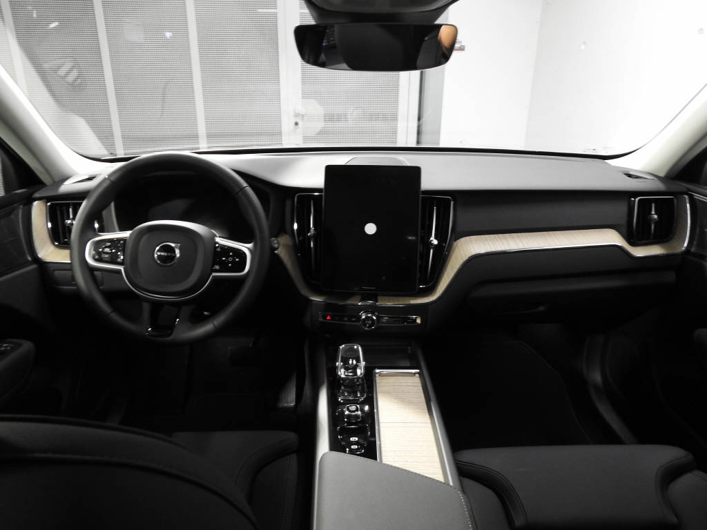 VOLVO XC60 2.0 T6 TE Ultra Dark eAWD-image-7