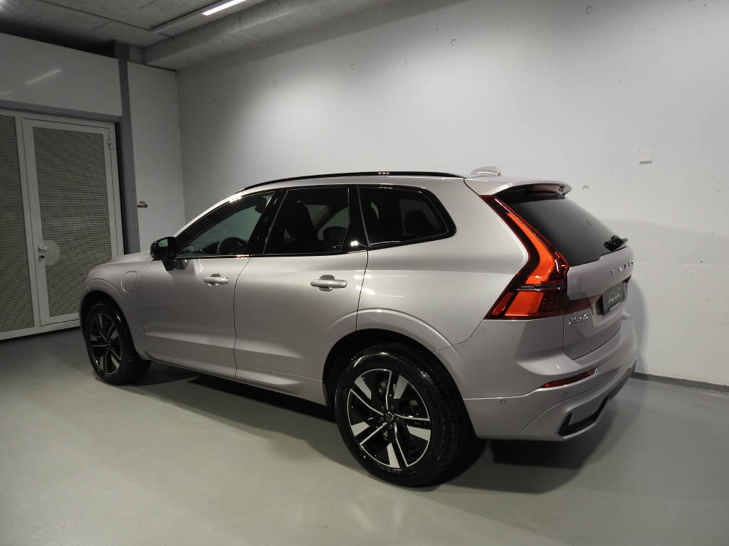 VOLVO XC60 2.0 T6 TE Ultra Dark eAWD-image-3