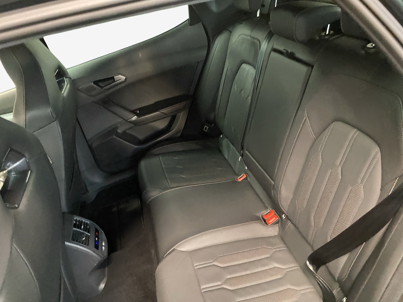 CUPRA Formentor 1.4 e-HYBRID pHEV VZ DSG-image-12