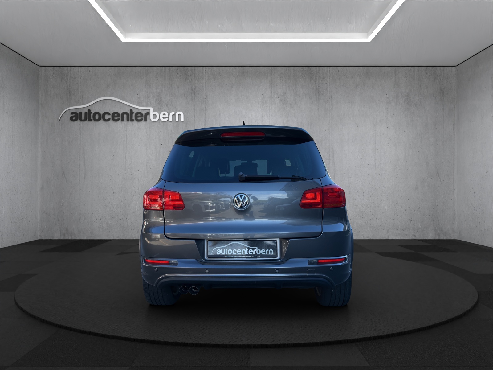 VW Tiguan 2.0 TDI BMT R-Line Design 4Motion DSG-image-5