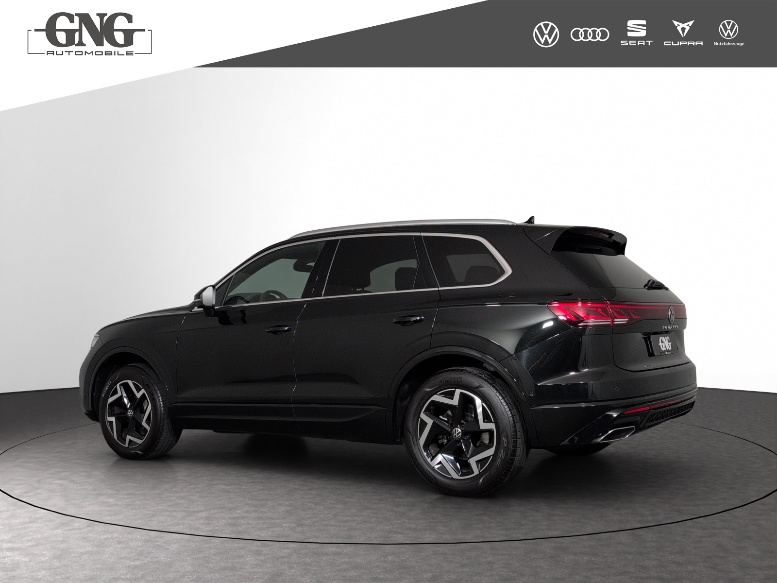VW Touareg 3.0 TDI R-Line Tiptronic-image-1